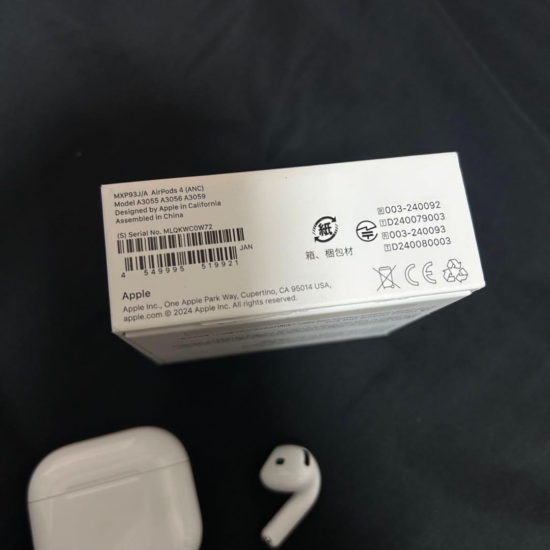 AirPods4 本体 ￥2,9800ノイズキャンセリング搭載、ケース・片耳（R