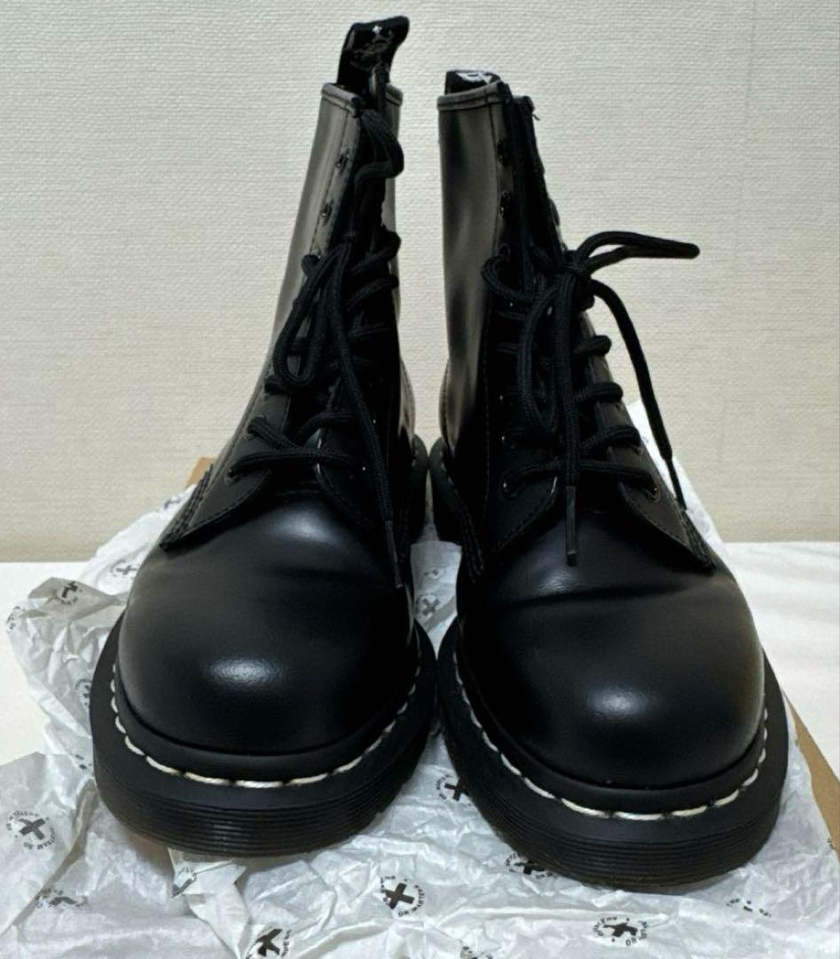 ドクターマーチン 1460 8ホールブーツ　ホワイトステッチ　Dr.マーチン