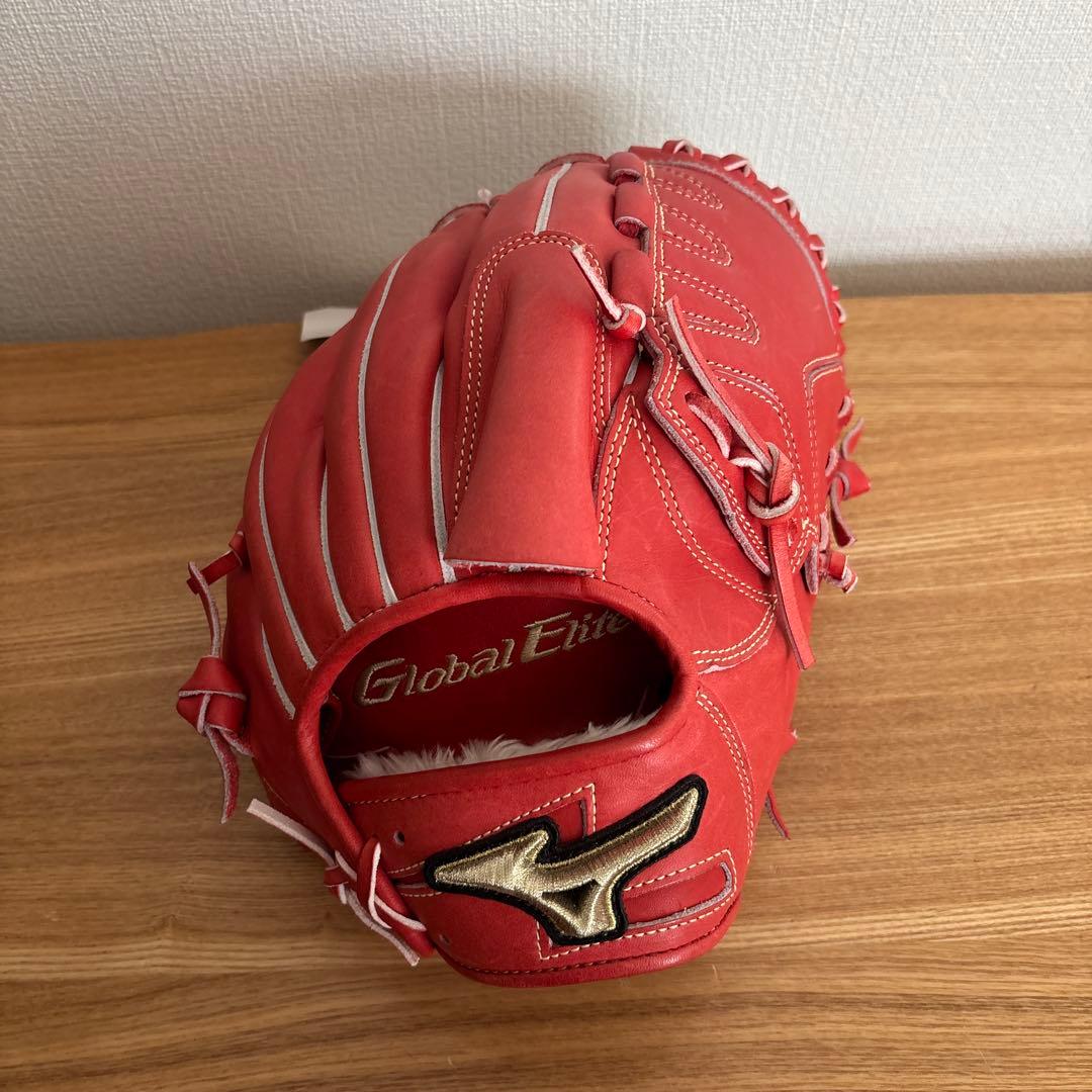 ミズノ　軟式用　グラブ 投手用　グローバルエリート　グローブ　定価30,800