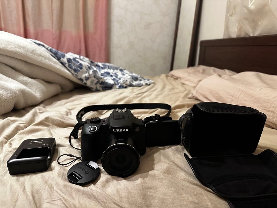 Canon デジタルカメラ 可動式液晶 本体と付属品