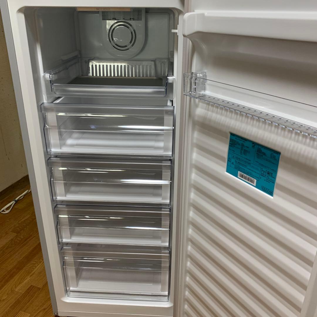 シルバー 冷凍庫 ファン式冷却　霜取り機能有り