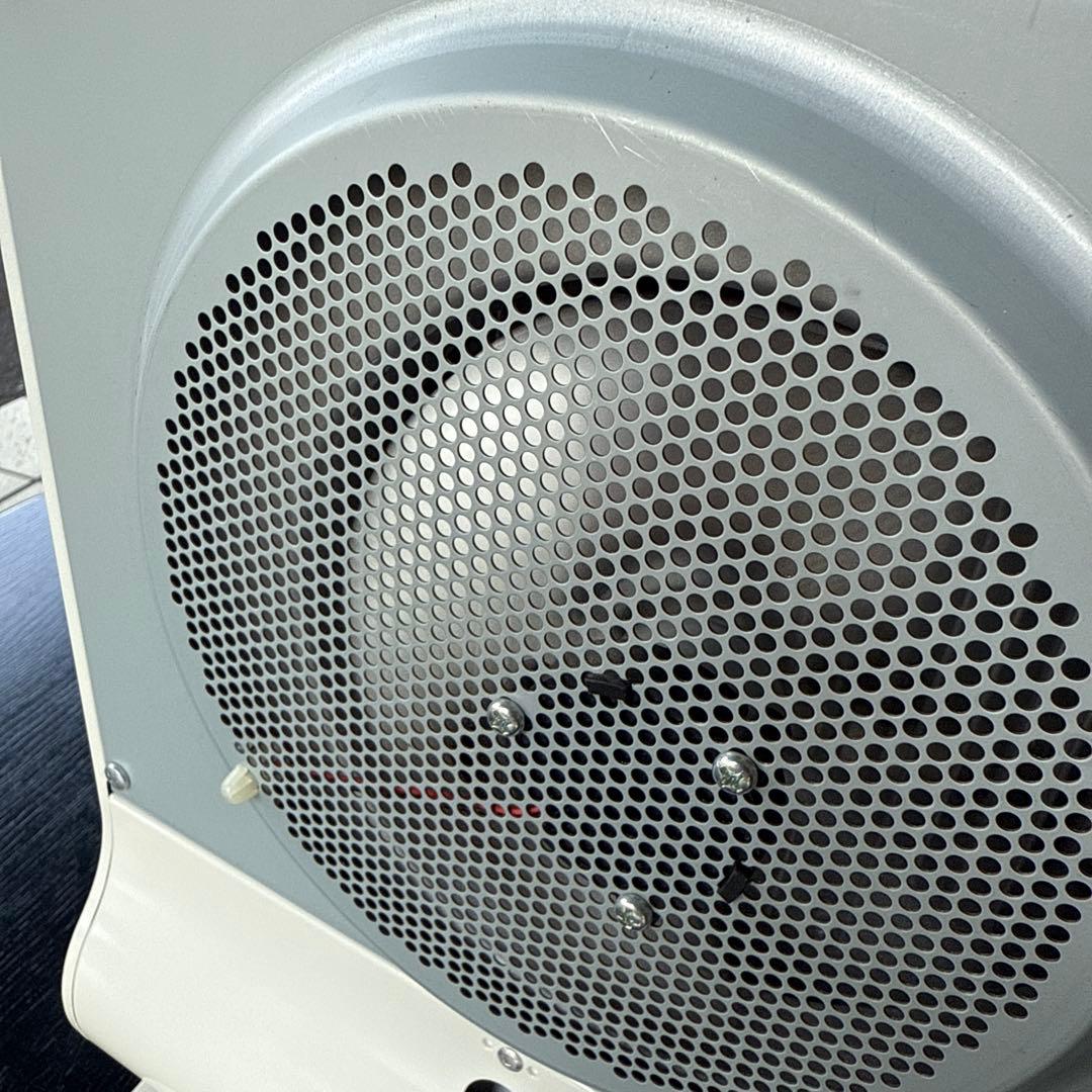 Iwatani カセットガス ストーブ 風暖 ホワイト CBGFH2