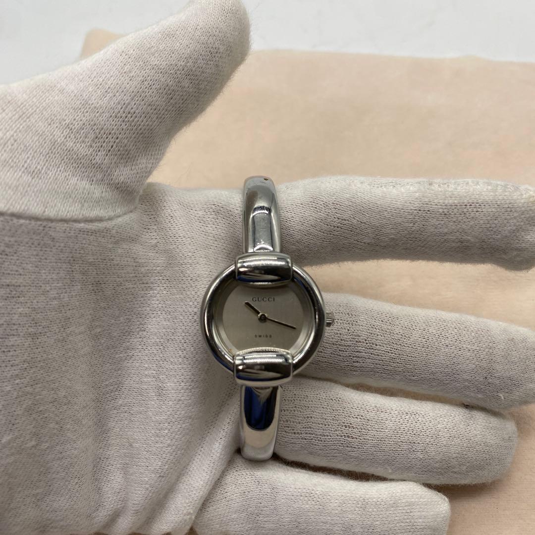 GUCCI グッチ 腕時計 1400L バングルウォッチ シルバー クォーツ