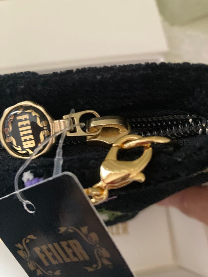 FEILERナイツドリーム　パールチェーン付ハンドバッグ