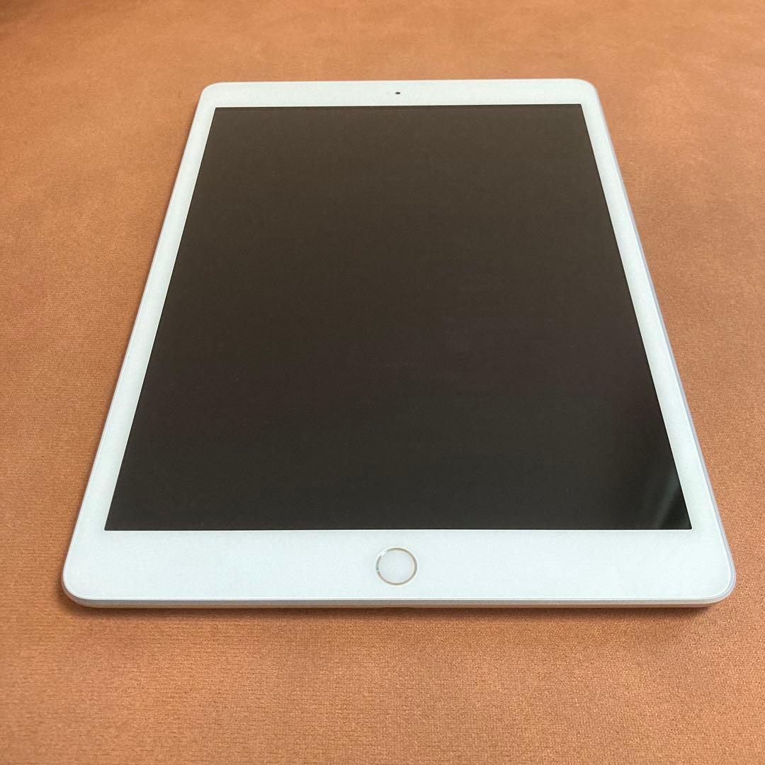 534 外観美品☆電池良好☆iPad8 第8世代 32GB SIMフリー☆