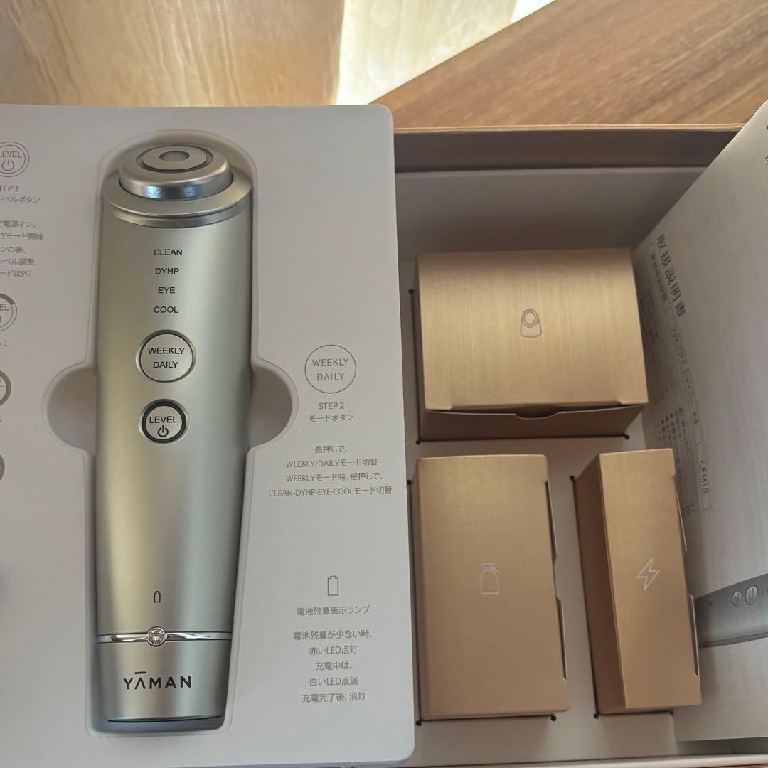【美品】YAMAN 美顔器 フォトプラスシャイニーネオ