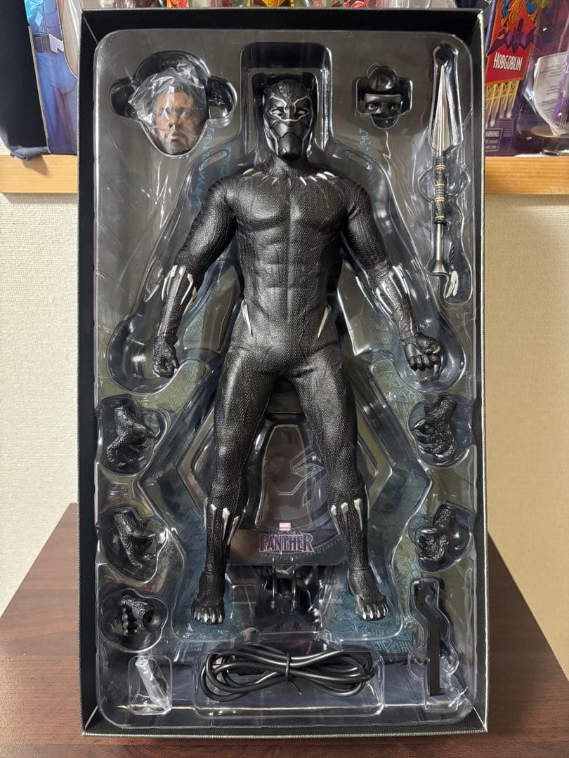 【テンリン】ホットトイズ ブラックパンサー フィギュア