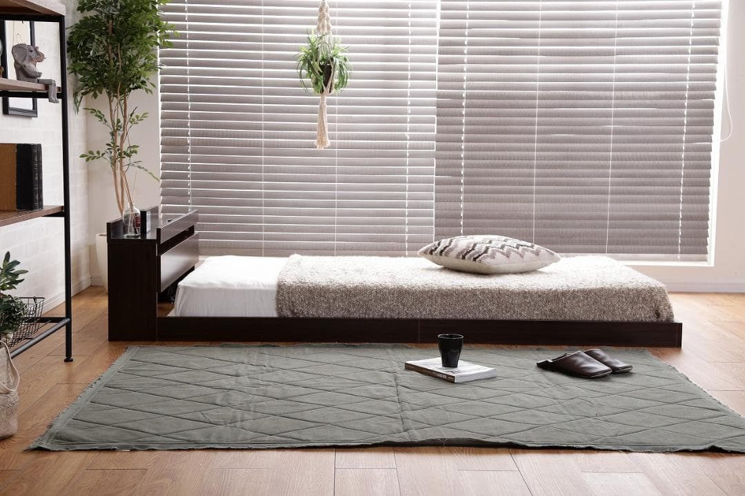 【新品・送料無料】【ダブル】Coroa フロアベッド（マットレス付き）