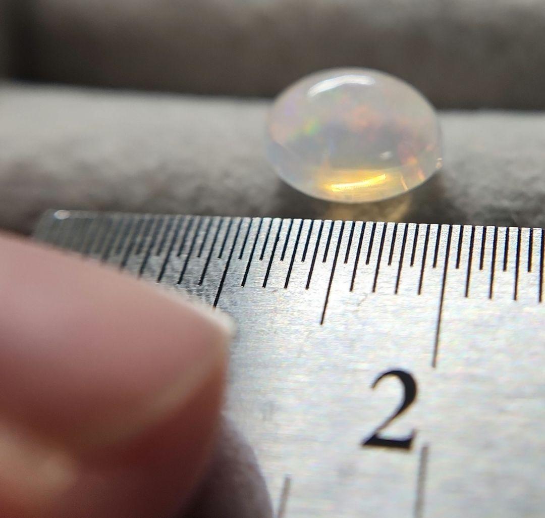 シャボン玉天然オパール 1.676ct