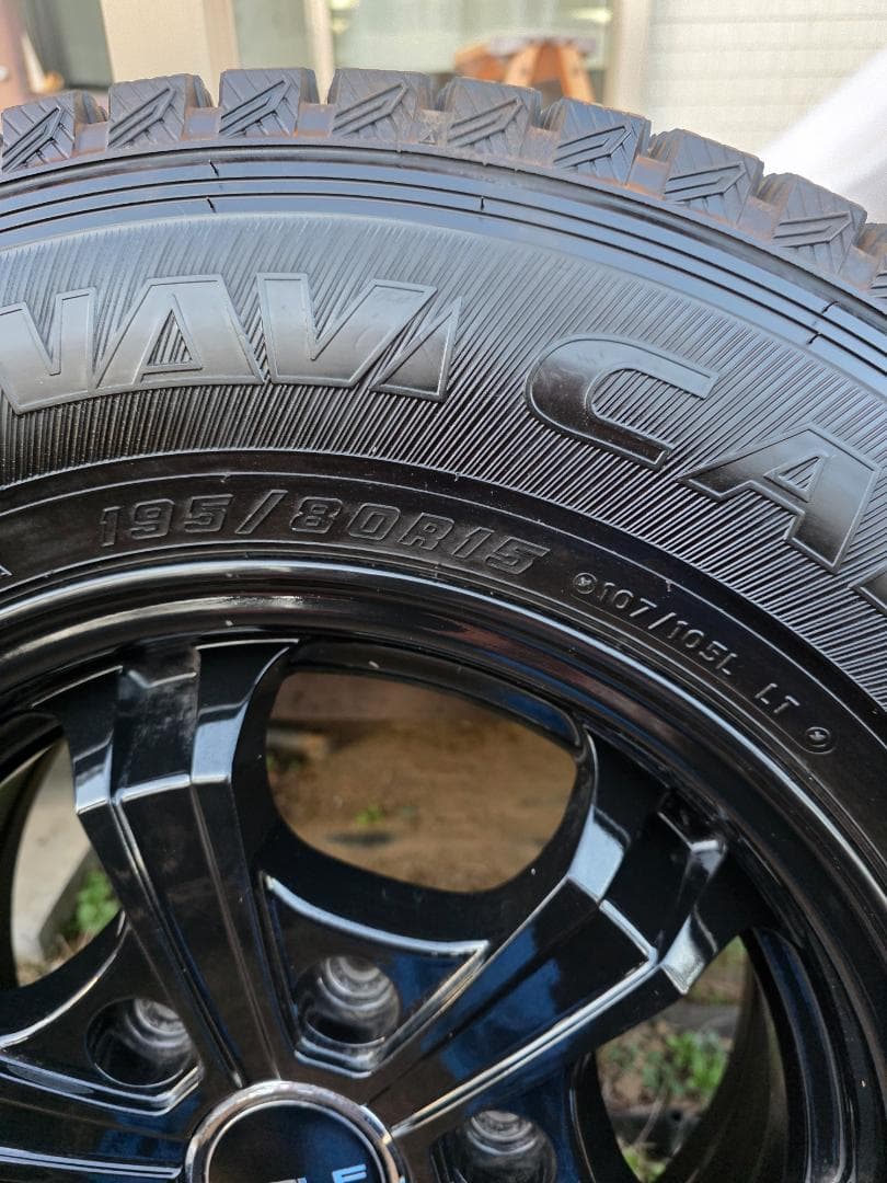 coco 195/80R15 スタッドレス＆ホイールセット　ハイエース