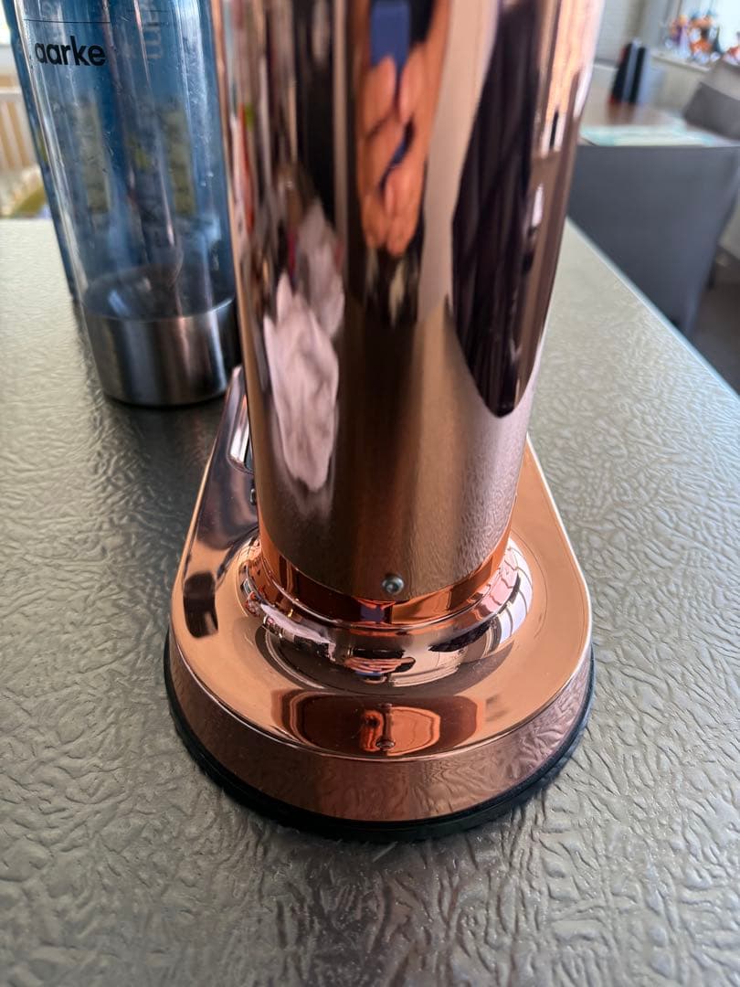 s*i様 炭酸水メーカー ローズゴールド　ソーダストリームガスシリンダー5本