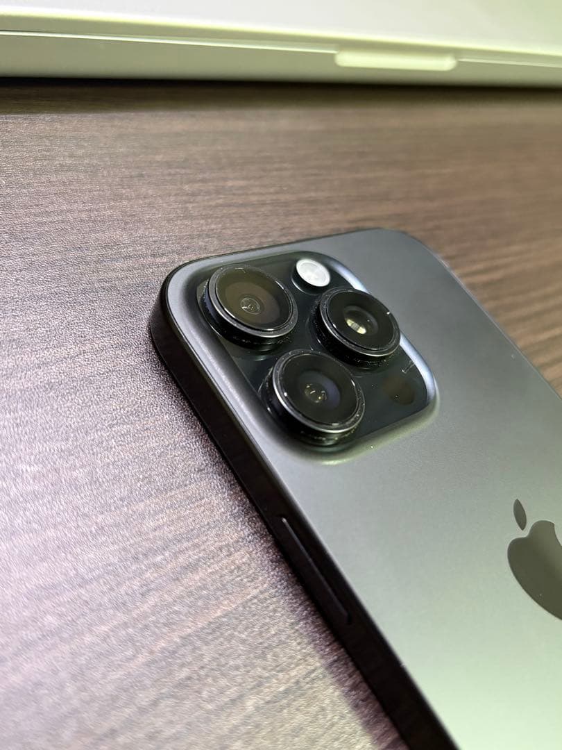 iPhone 16 Pro 128GB ブラックチタニウMYMV3J/A