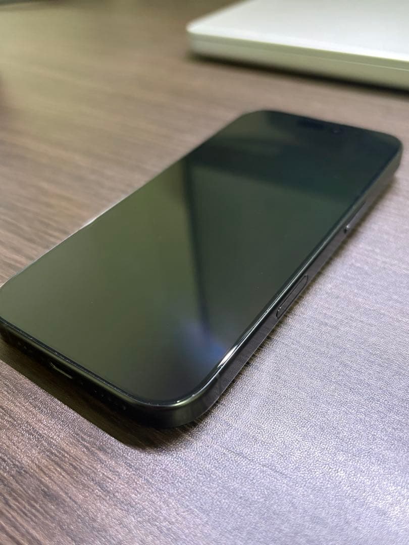 iPhone 16 Pro 128GB ブラックチタニウMYMV3J/A