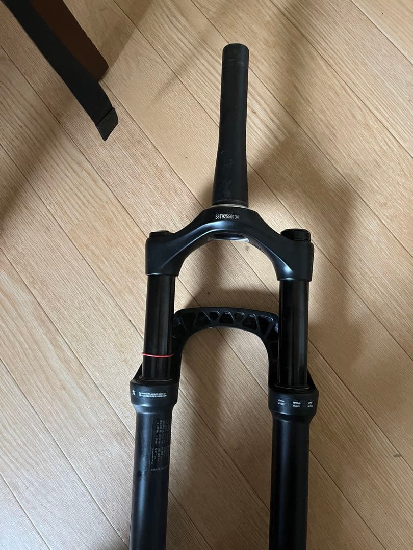 パーツ ROCKSHOX RECON FRONT FORK Boost 27.5