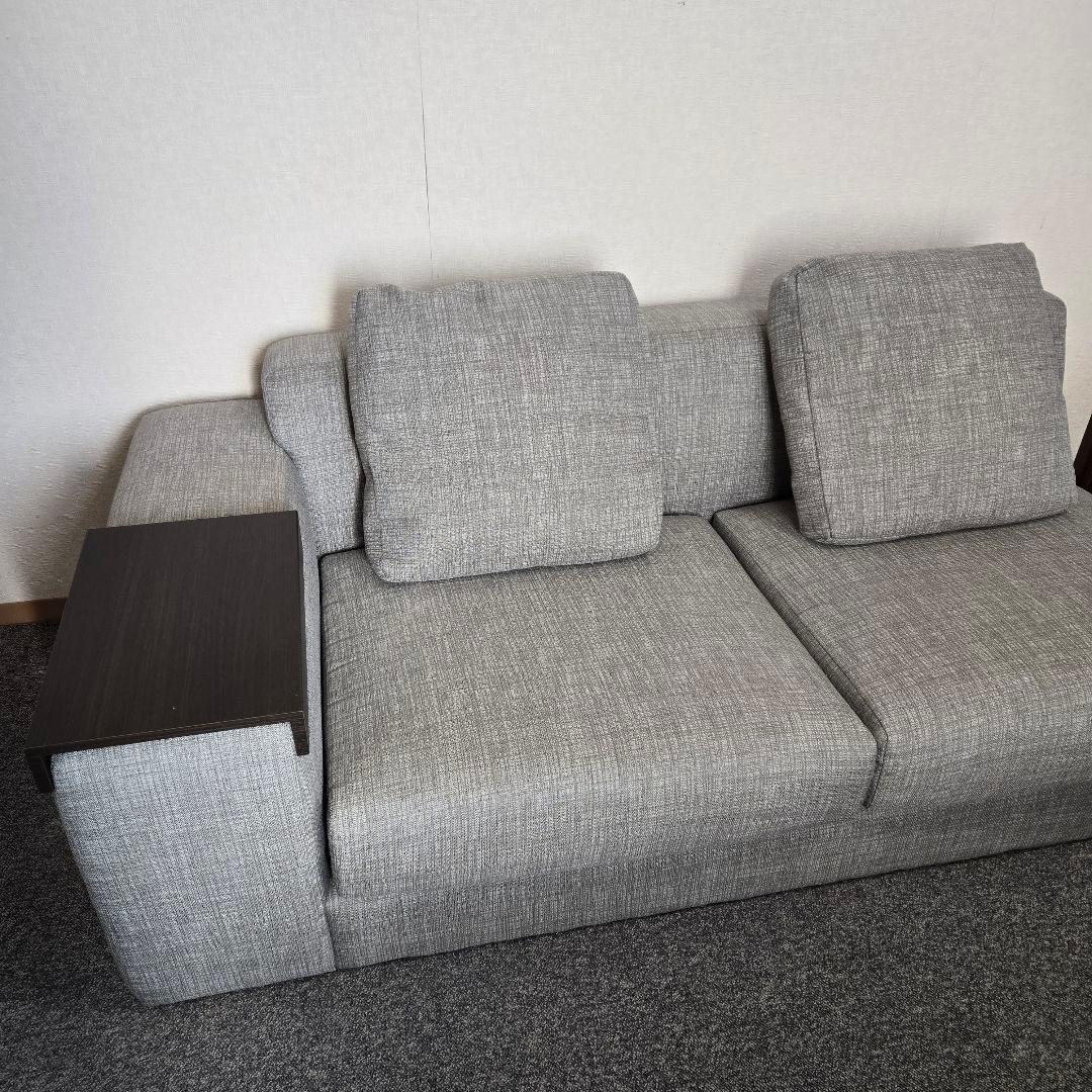 早い者勝ち　NOYES Decibel ソファ　2人がけ ひじ掛けつき