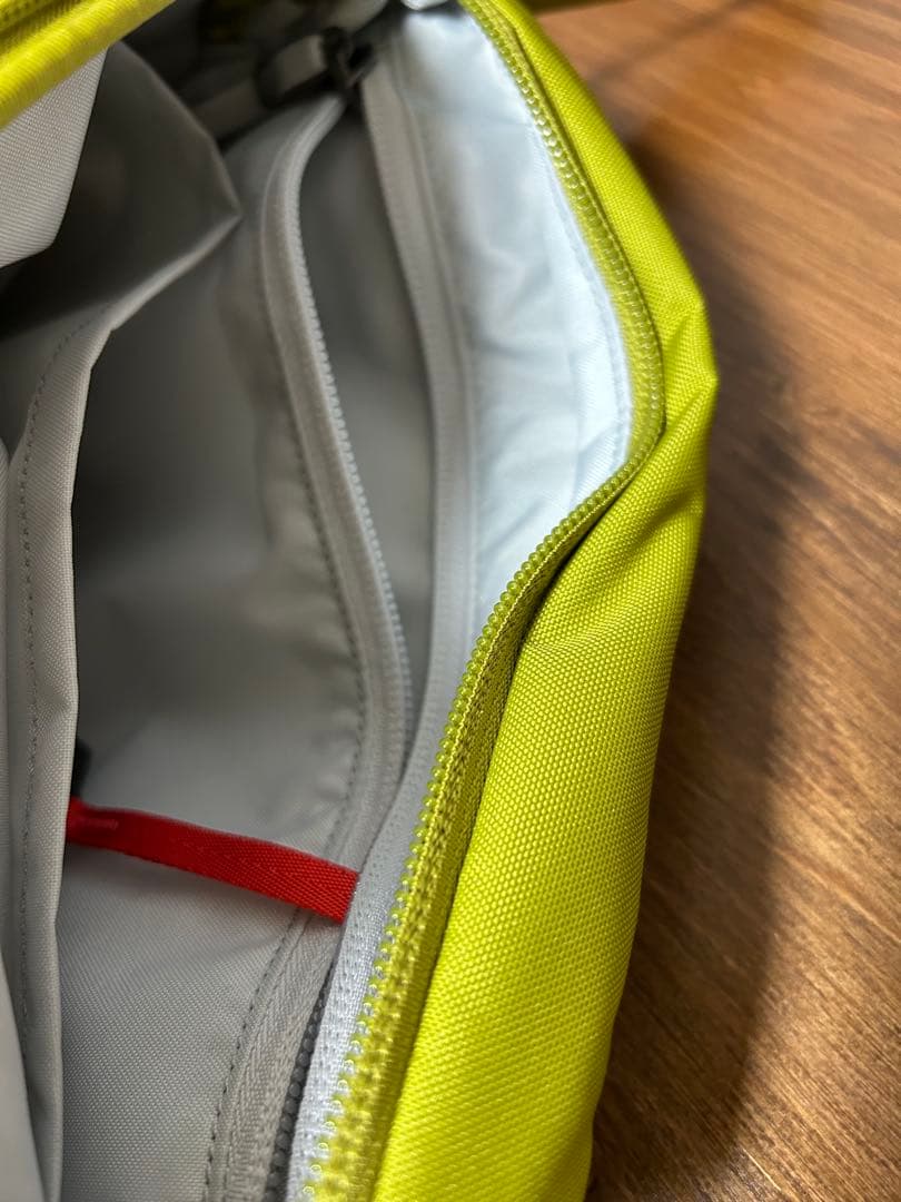 アークテリクス　ショルダーバッグ　マンティス2 グリーン系