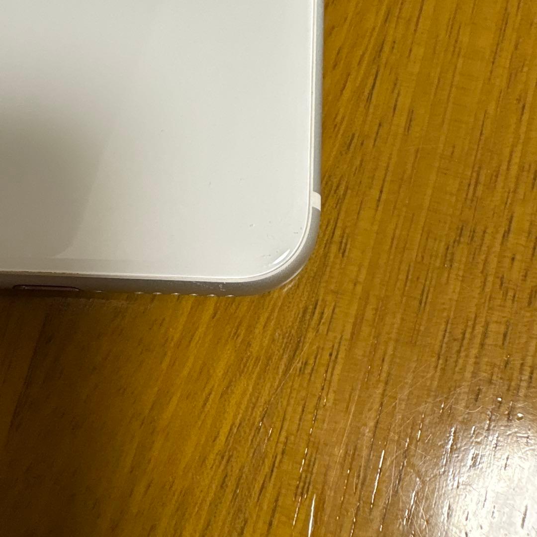 【美品】iPhone SE 第2世代 (SE2) 白 128GB SIMフリー