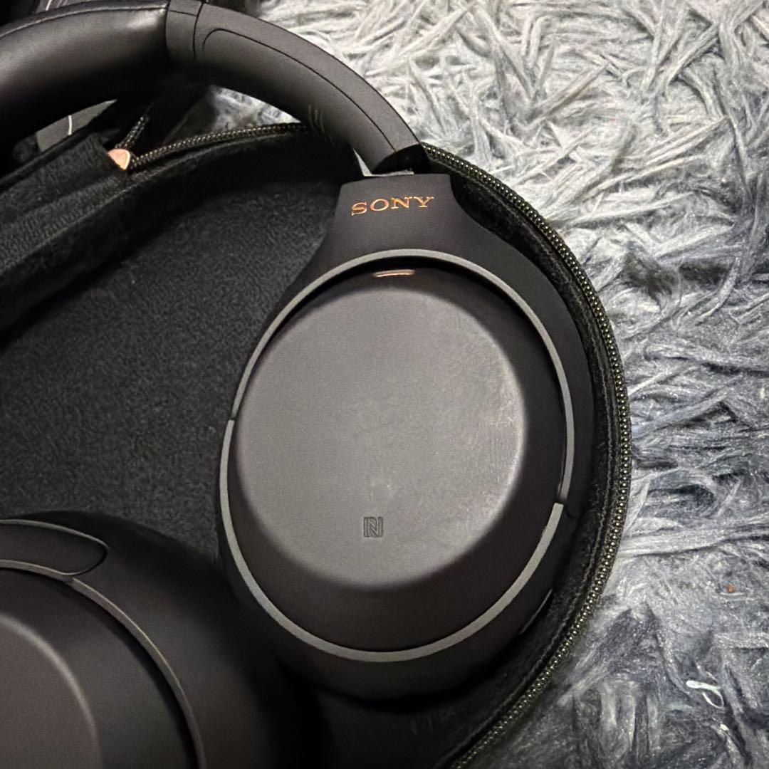 Sony WH-1000XM4 黒