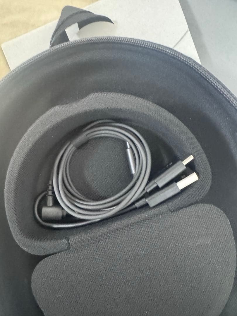 ソニー　SONY ワイヤレスヘッドホン　WH-1000XM5