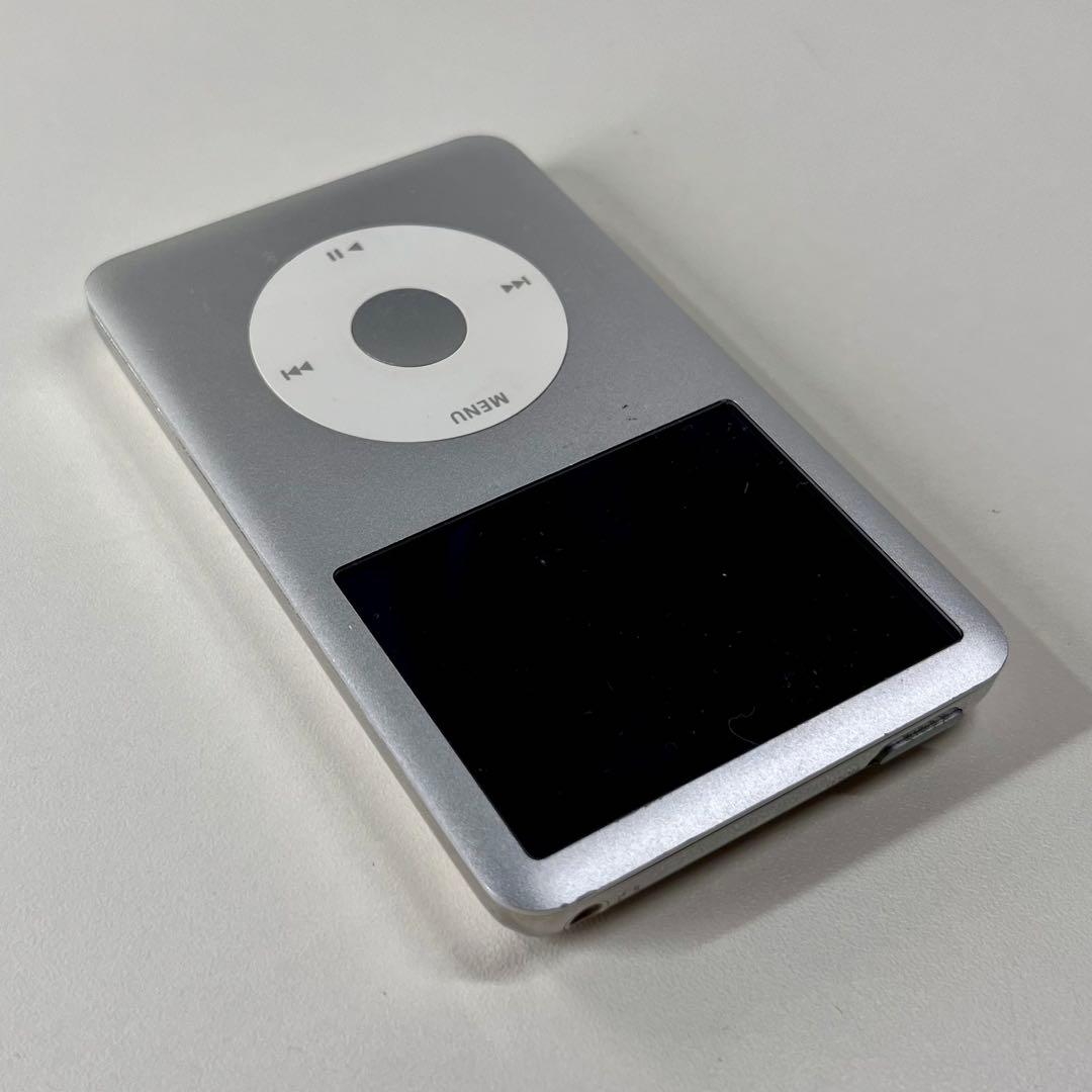 iPod classic クラシック160GB シルバー ジャンク +充電コード