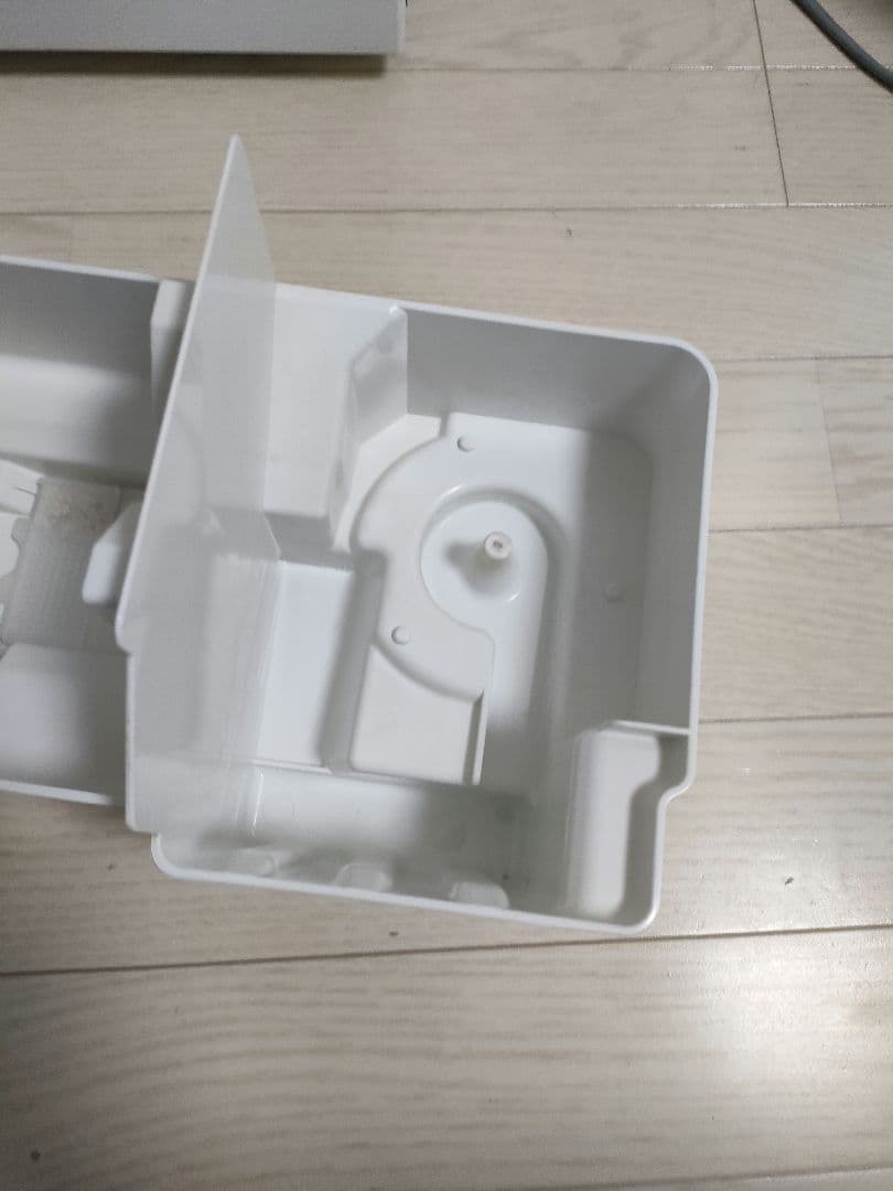 パナソニック　ジアイーノ　次亜塩素酸空間除菌脱臭機　F-MVB21 2019年