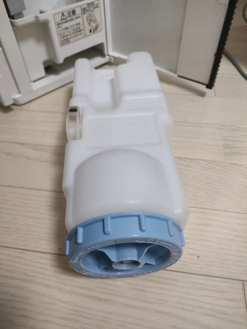 パナソニック　ジアイーノ　次亜塩素酸空間除菌脱臭機　F-MVB21 2019年