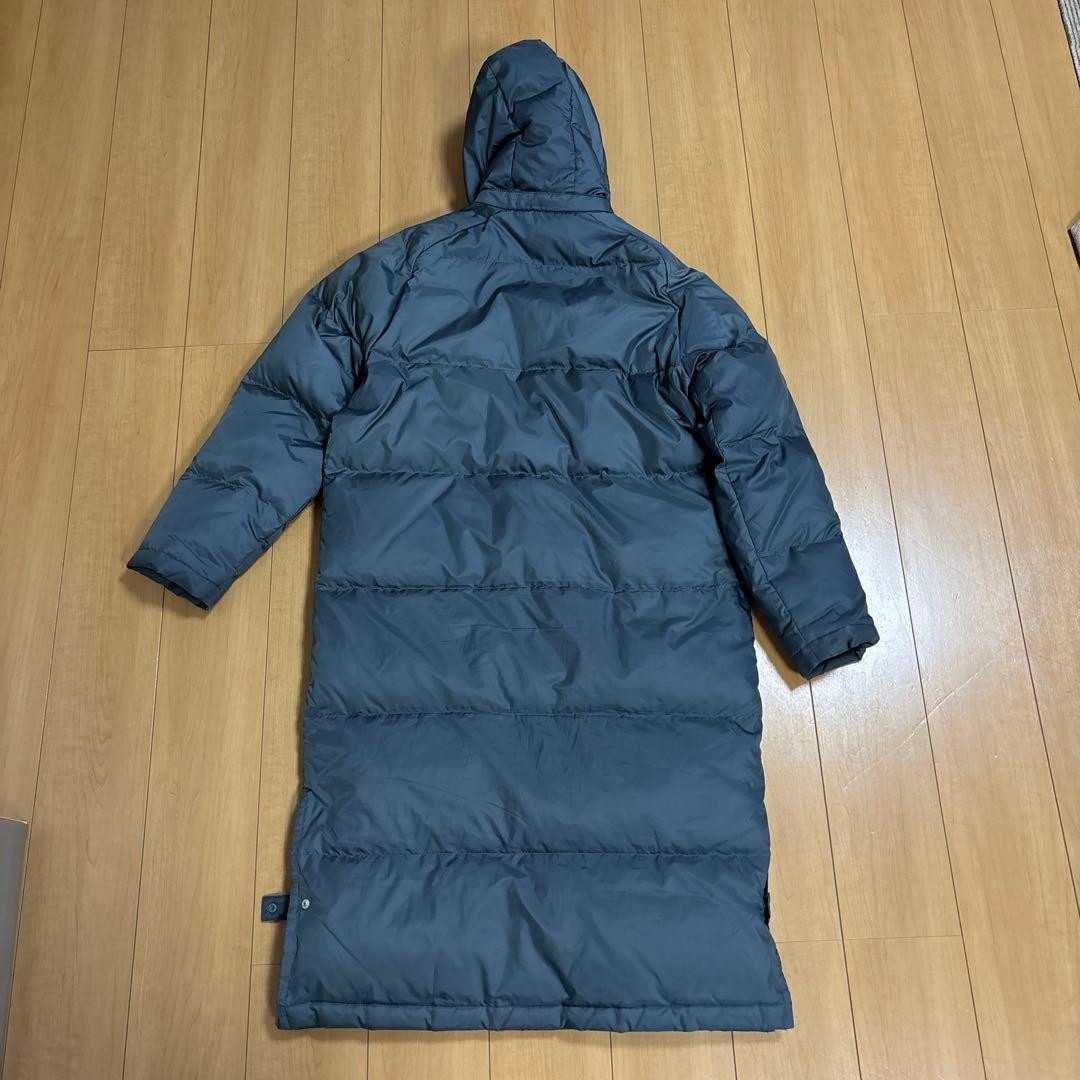 PUMAサッカーベンチコート〔メンズL〕