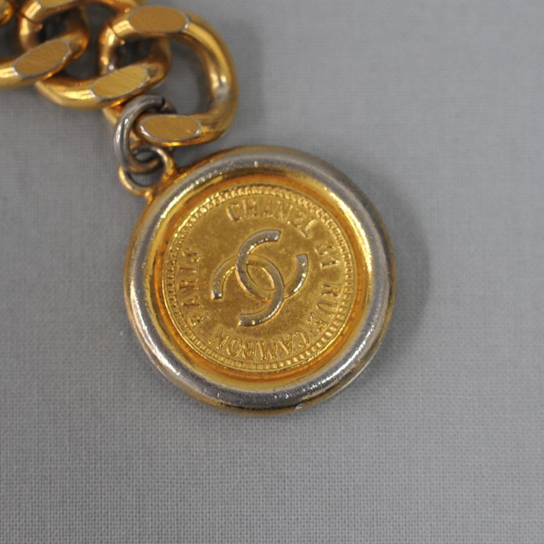 C*e様 シャネル　チェーンベルト　メダル／ロゴプレート