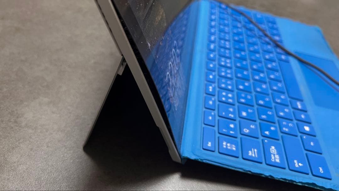Microsoft Surface Pro4 ブルーキーボード付き ペンなし