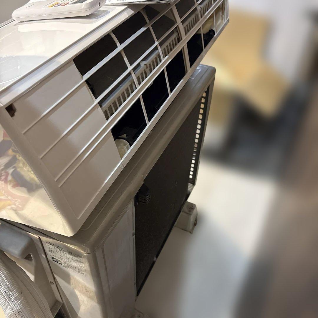 ☆送料無料☆ FUJITSU ルームエアコン　AS-B221L-W