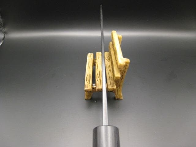 [新品未使用] 三徳包丁 180mm 白紙1号 黒打ち仕上げ 紫檀 丸形