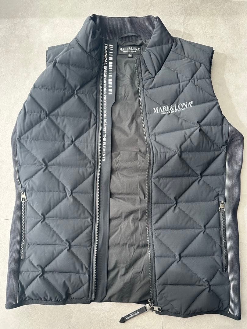 新品未使用品・MARK & LONA メンズ ダウンベスト46