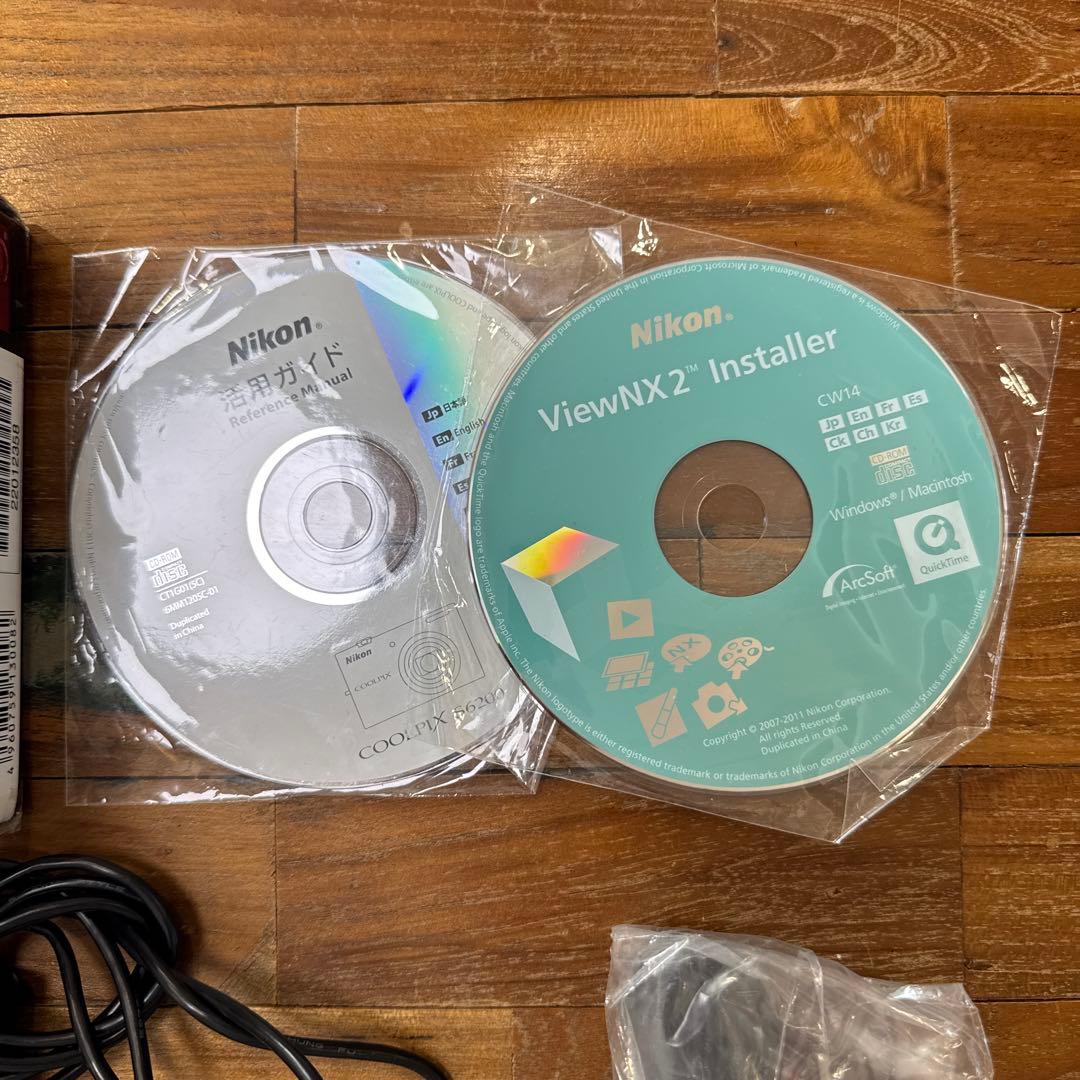 Nikon COOLPIX S6200 レッド　美品　動作確認済み　デジカメ