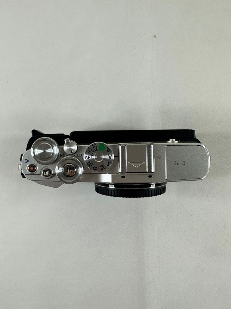 OLYMPUS PEN E-P7 カメラ