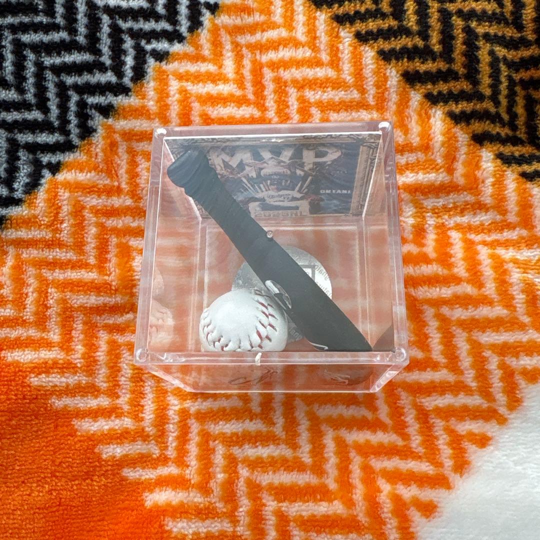 ドジャース 2024年ワールドシリーズチャンピオン 缶クーラー& ボール・バット