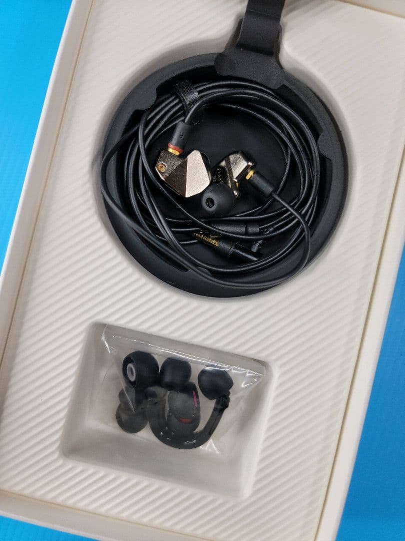 【美品】final B2【FI-B2BSSD】