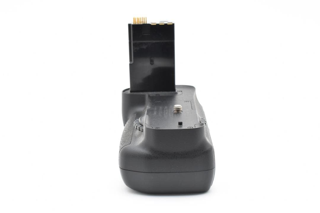 Nikon D200用バッテリーグリップ　MB-200　A008