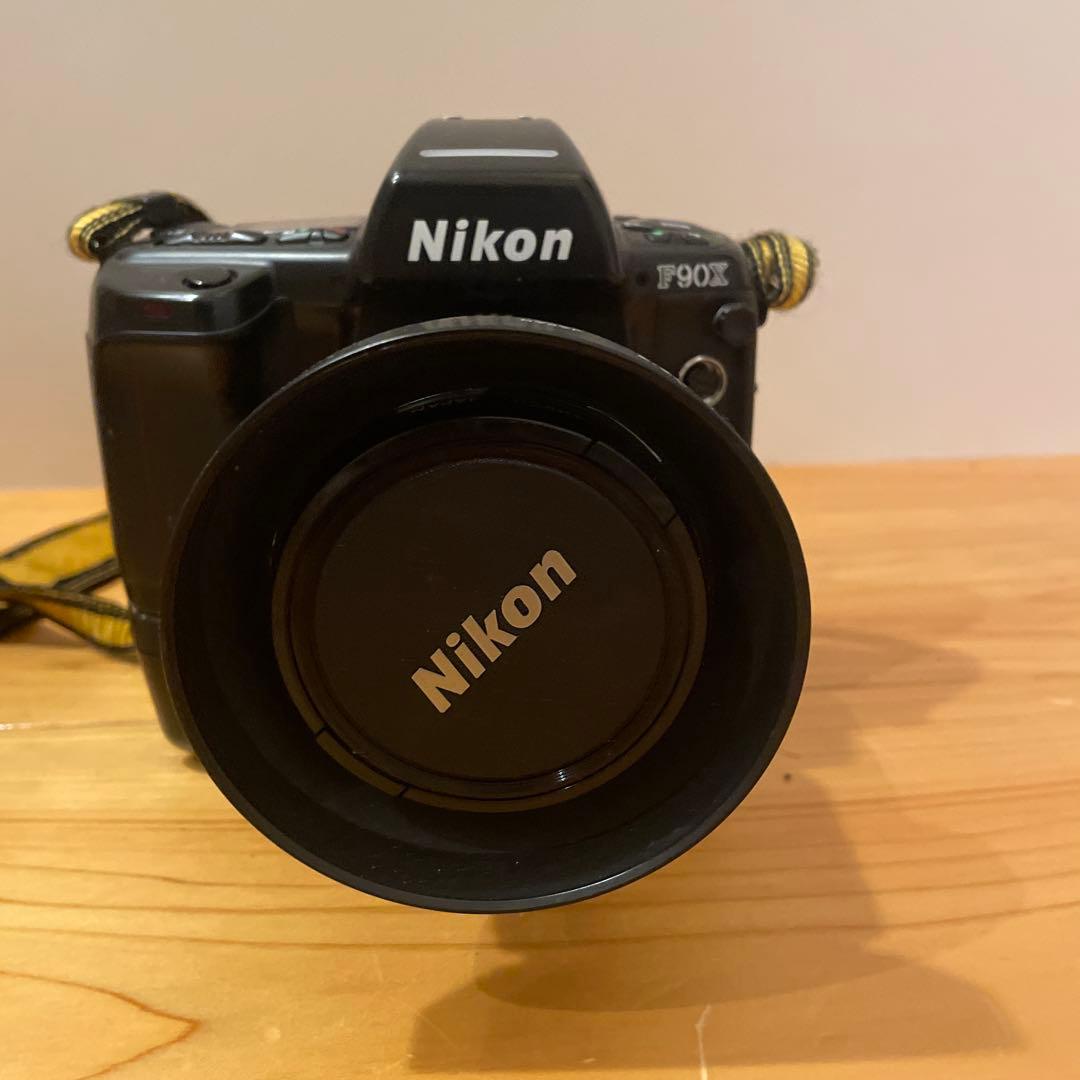 Nikon F90X レンズAF NIKKOR MF-26 MB-10付き