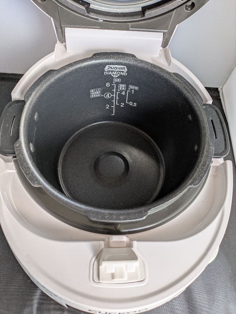 酵素玄米発芽炊飯器　CUCKOO CRP-HTR065F