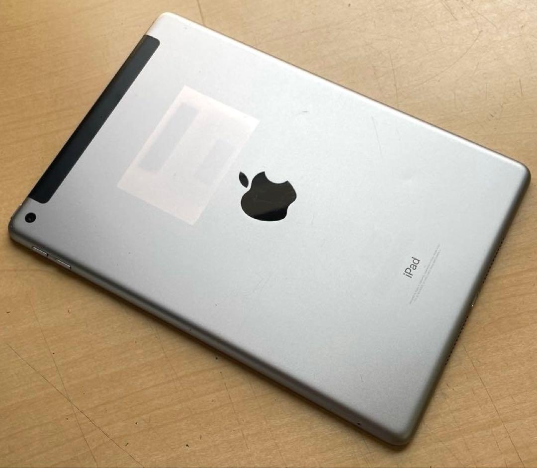 iPad 第5世代　スペースグレイ　32GB SIMフリー　A1823