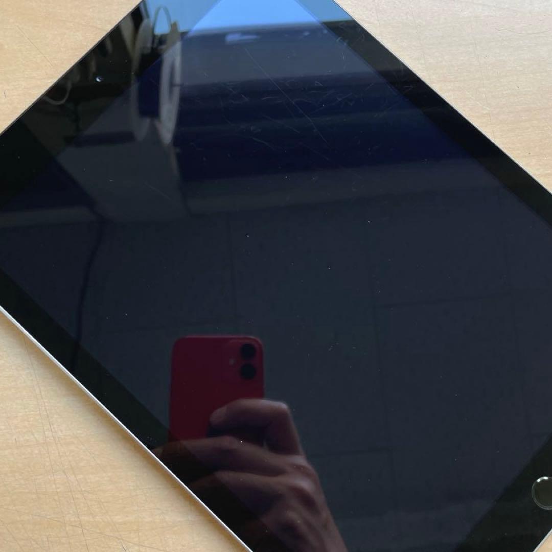 iPad 第5世代　スペースグレイ　32GB SIMフリー　A1823