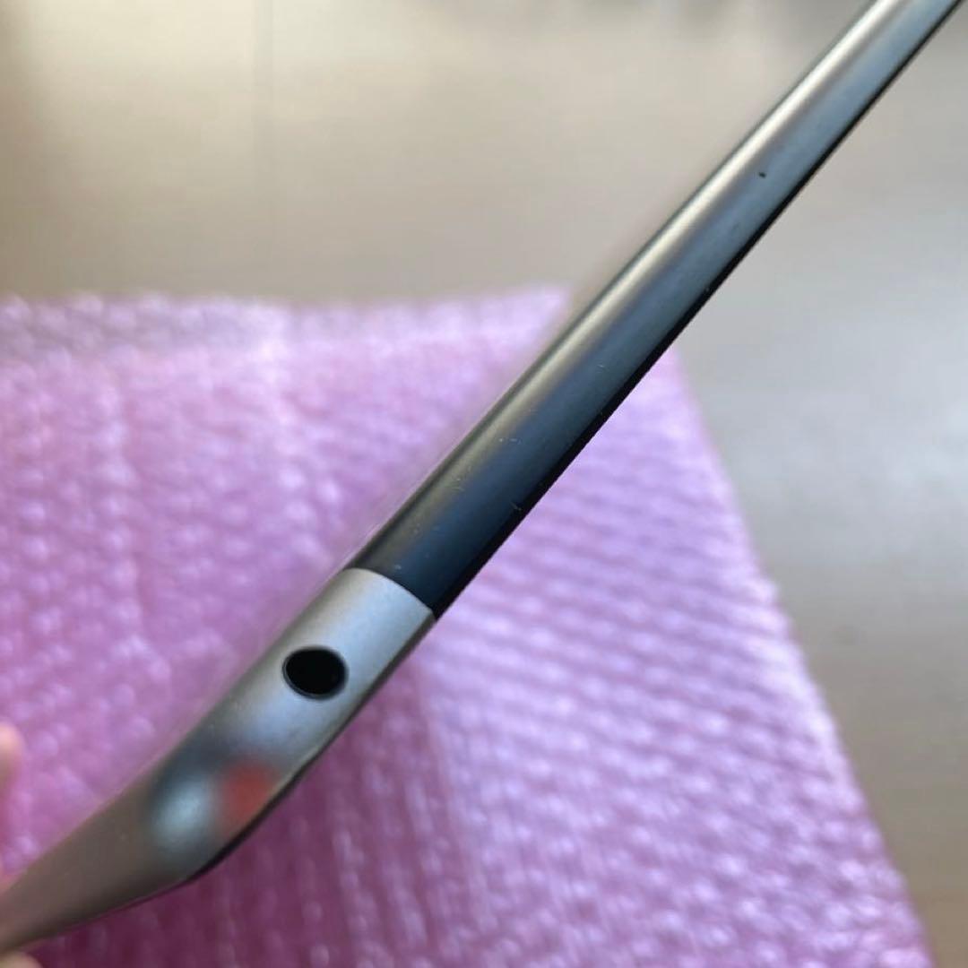 iPad 第5世代　スペースグレイ　32GB SIMフリー　A1823