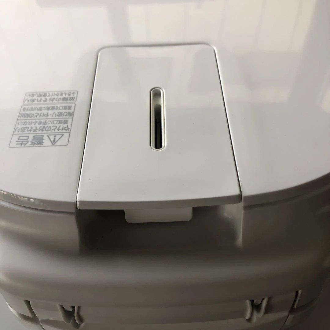 東芝 TOSHIBA 炊飯器 RC-10HR 5.5合炊き 2023年製