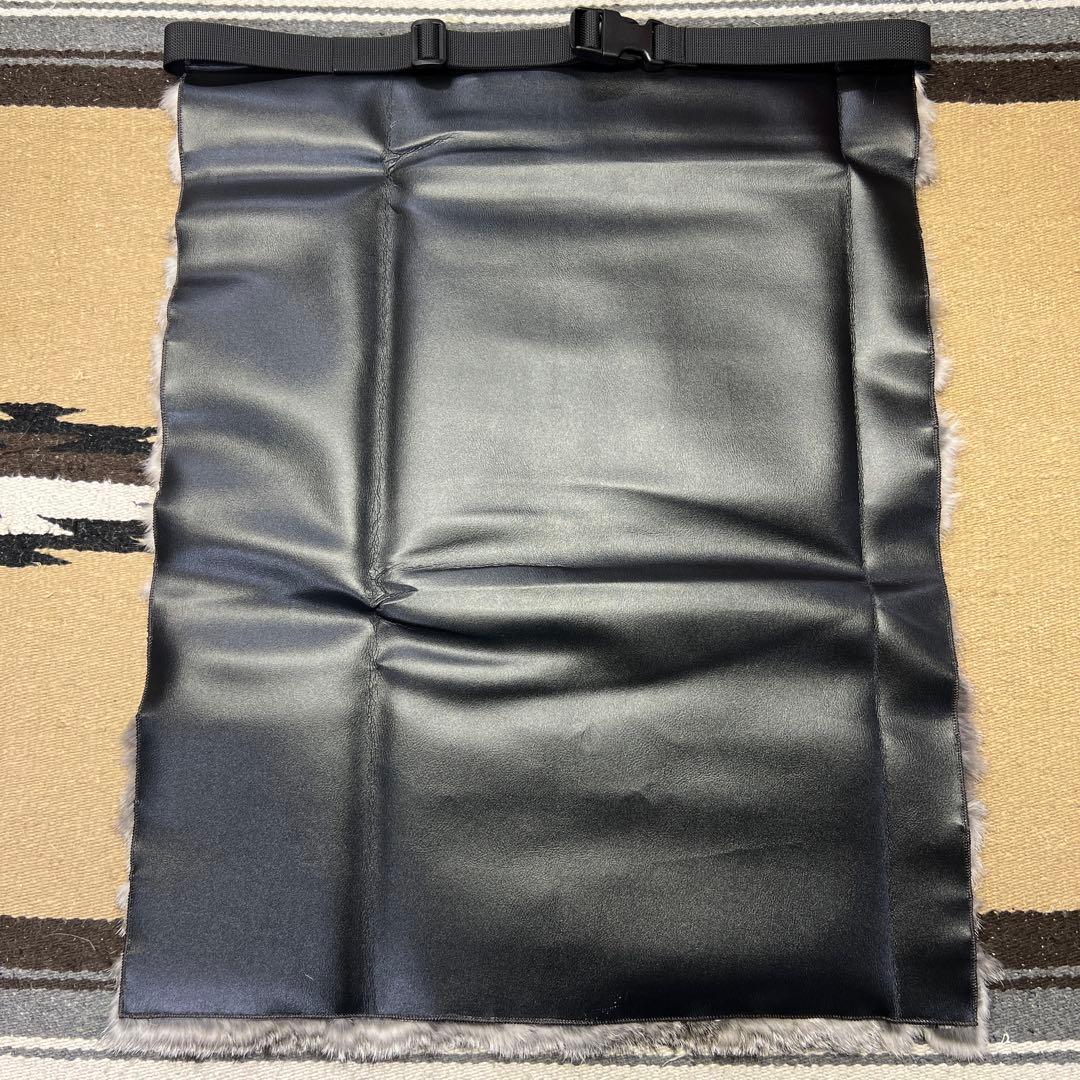 【裏地付】ラビット　尻あて　腰当尻皮　登山　毛皮敷物　キャンプ　チェア マタギ