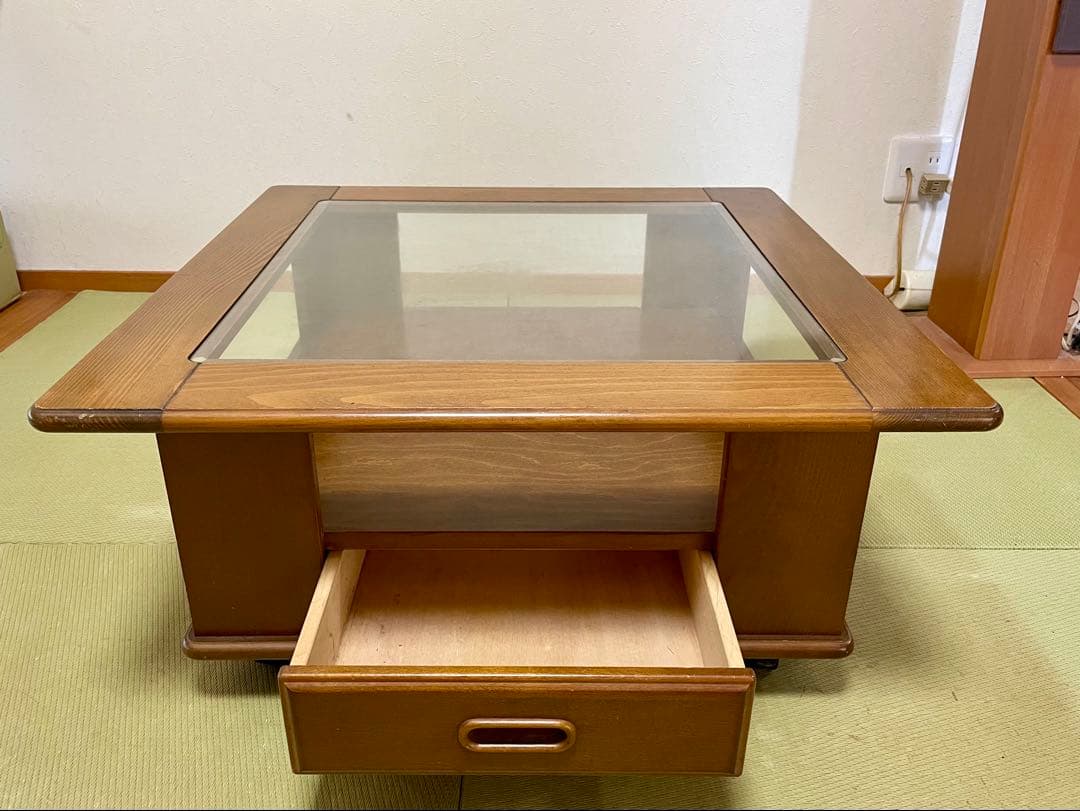 木製ガラストップセンターテーブル