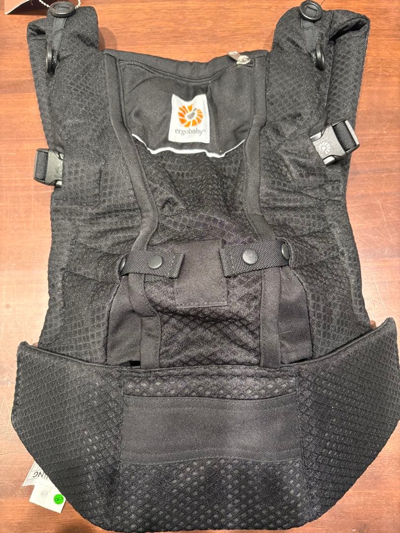 n*.様 エルゴベビーだっこ紐　新品未使用　保証付