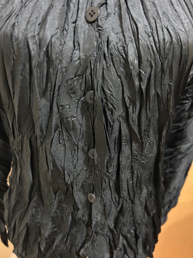 ⭐️プリーツプリーズ黒トップス極美品⭐️