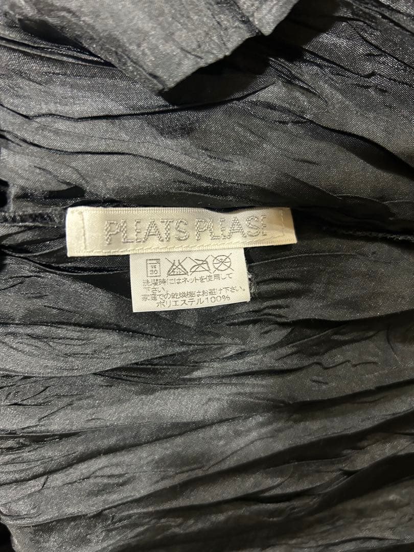 ⭐️プリーツプリーズ黒トップス極美品⭐️