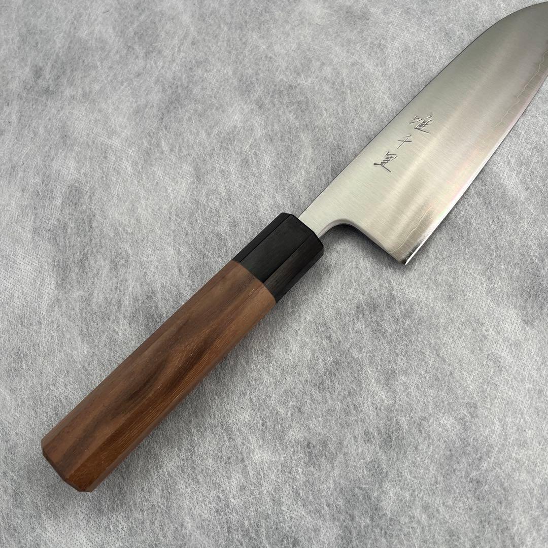 唯千里オリジナル 《青紙スーパー》三徳 160 mm【ウォールナット八角柄】