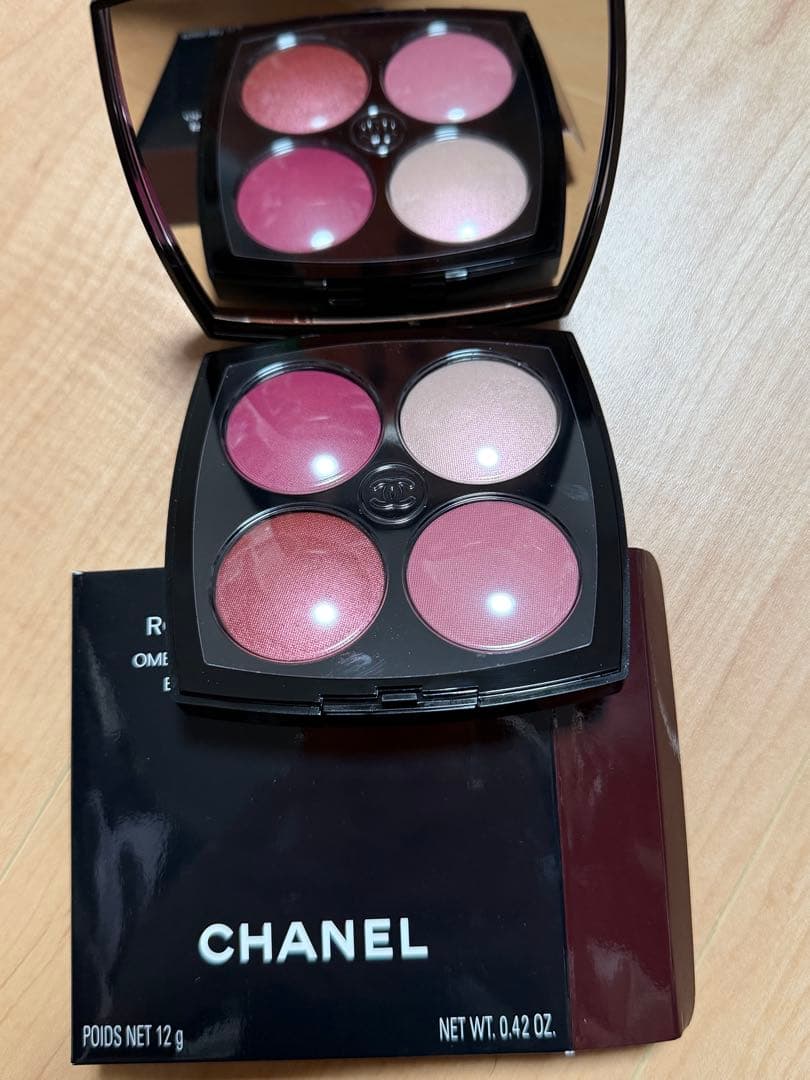 CHANEL ルージュヌワールコンフィダンス アイシャドウ